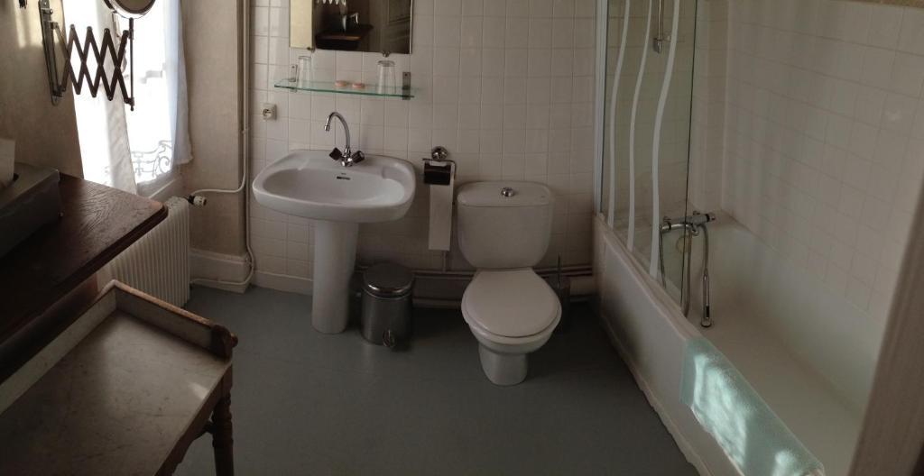 Domaine De Vilotte Bed and Breakfast Ardenais Kamer foto
